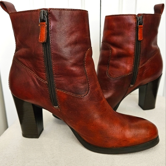 Cole Haan Grand.OS ankle boots, 8.5, nearly new condition - Picture 2 of 9